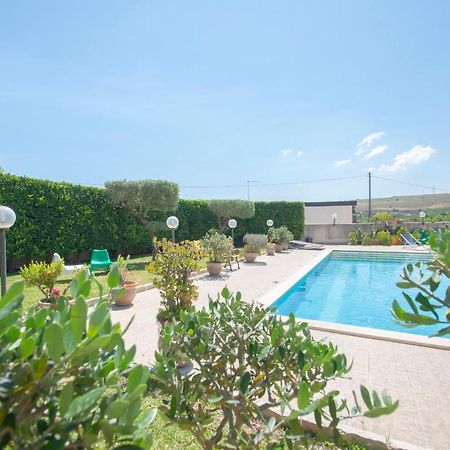 B&B Vittoria House Карлентини Экстерьер фото